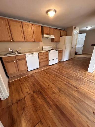 Main picture of 10 Shaker Rd