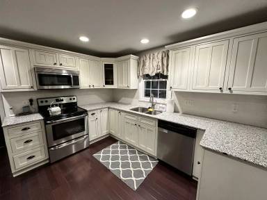 Main picture of 340 Granby Rd