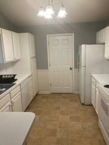 Main picture of 1783-1821 Barberry Dr
