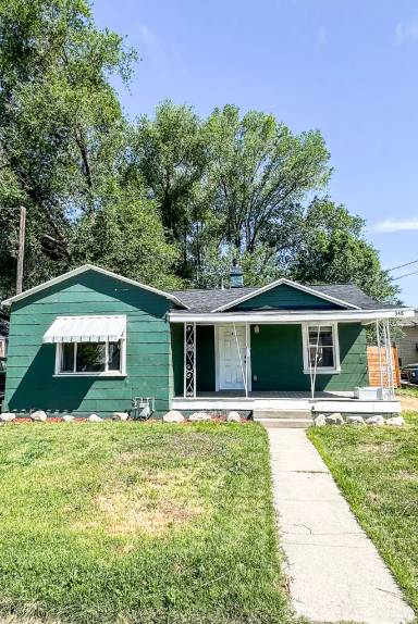Main picture of 348 8th St