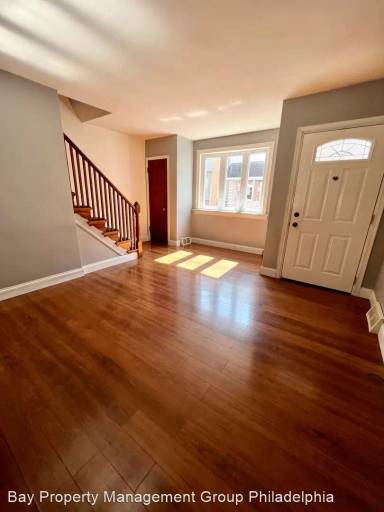 Main picture of 3430 Livingston St