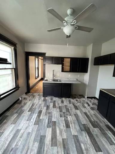 Main picture of 1010A S 26th St