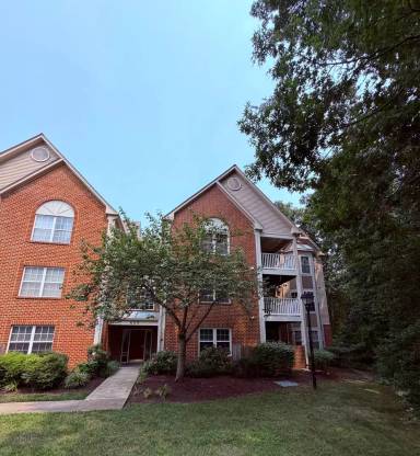 Main picture of 609 Admiral Dr