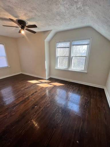 Main picture of 425 Tompkins St