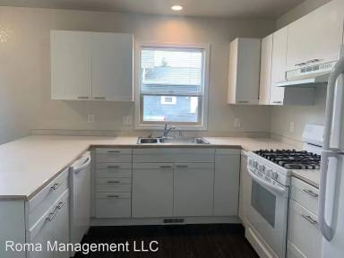 Main picture of 2122 Washington St