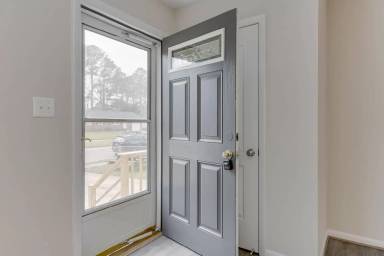 Main picture of 213 Clemwood Pkwy