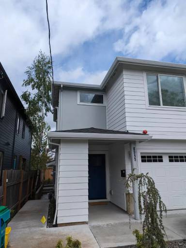 Main picture of 8955 NE Everett St