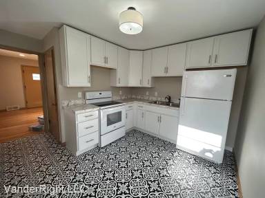 Main picture of 3208 S Phillips Ave