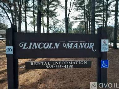 Main picture of Lincoln Manor Apartments
