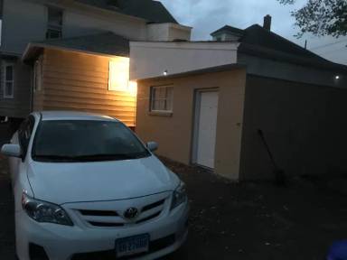 Main picture of 442 Burnside Ave