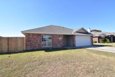 Main picture of 5109 Teal Dr