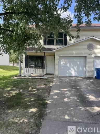 Main picture of 303 E Liberty Ln