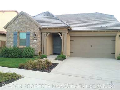 Main picture of 3020 Radiance St