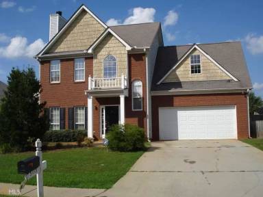 Main picture of 5115 Yellow Pine Dr
