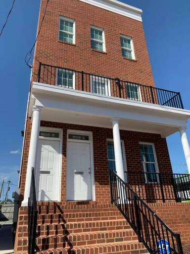 Main picture of 1608 W Cary St