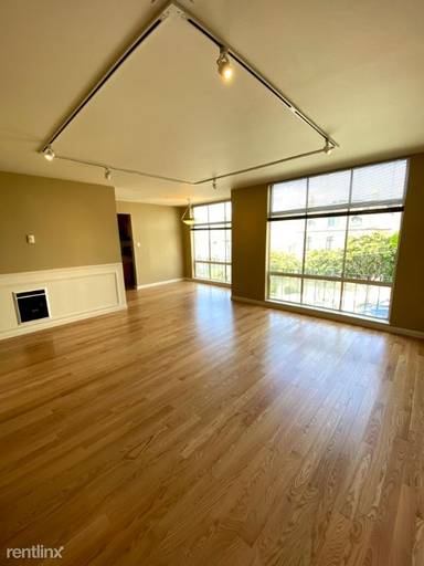 Main picture of 2301 Broadway St