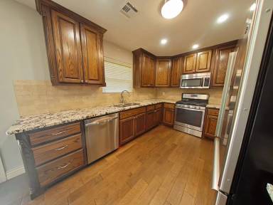 Main picture of 4657 SE Brighton Dr