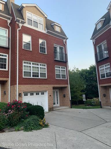 Main picture of 229 Gay St