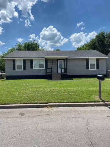 Main picture of 2618 NW 26th St