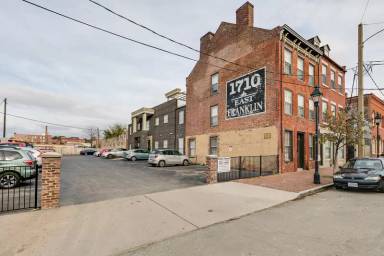 Main picture of 1710 E Franklin St