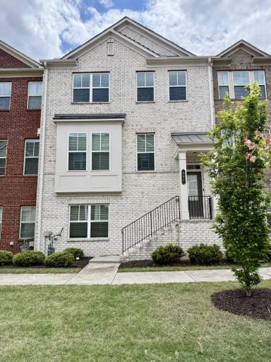 Main picture of 490 Sunset Park Dr