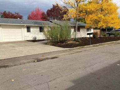 Main picture of 1450 NW Ulrich Ct