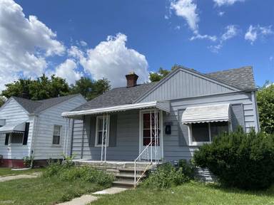 Main picture of 21183 Eastwood Blvd