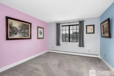 Main picture of 2410 Skyline Dr