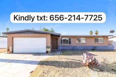 Main picture of 3135 W Surrey Ave