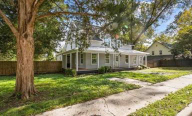 Main picture of 3305 Bradley St SW