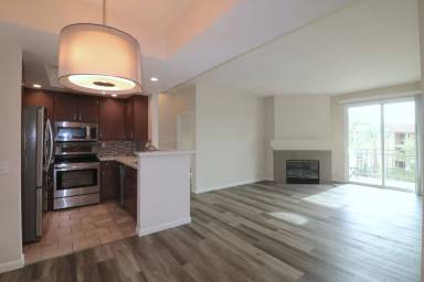 Main picture of 2150 Camino de la Reina
