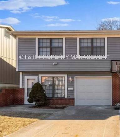 Main picture of 9225 Central St