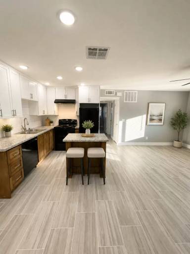 Main picture of 69 W Beverly Dr