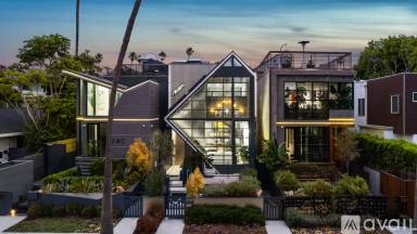Main picture of 838 California Ave