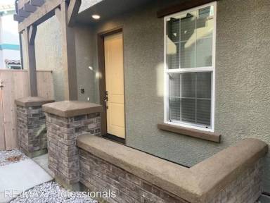 Main picture of 1815 Dark Horse Rd