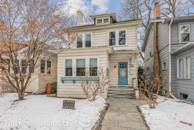 Main picture of 1030 Cleveland St
