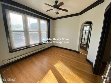 Main picture of 3034 N Ashland Ave