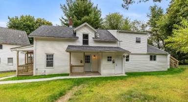Main picture of 32 Christine St