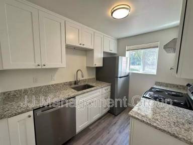 Main picture of 1622 W 7th Ave