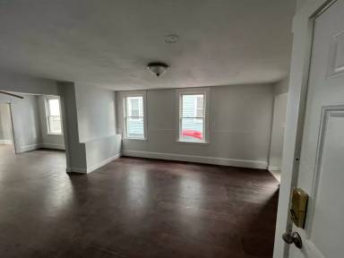 Main picture of 21 Ashley St