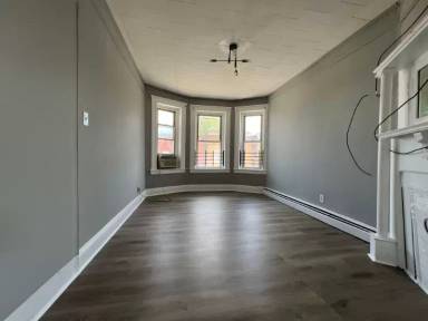 Main picture of 562 E Jersey St