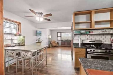 Main picture of 3916 Vera Cruz Ave N
