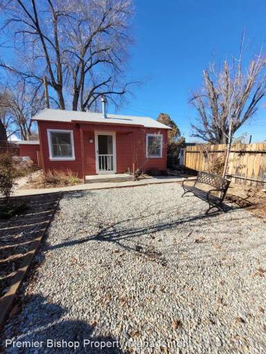 Main picture of 2306 N Sierra Hwy