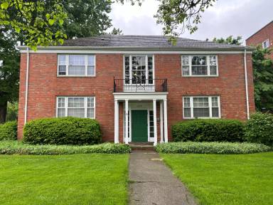 Main picture of 3255 Warrensville Center Rd