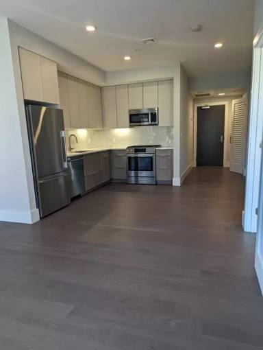 Main picture of 3193 Washington St