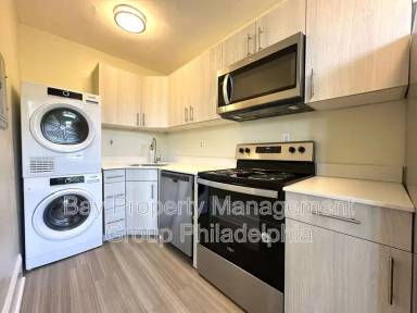 Main picture of 2809 W Queen Ln