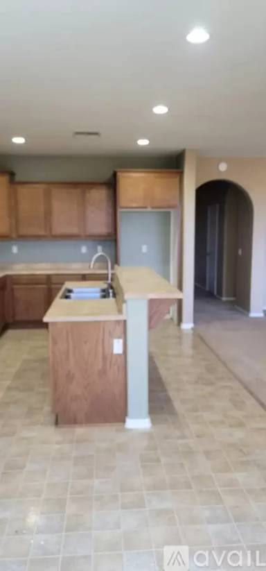Main picture of 15862 Fairfields Ln