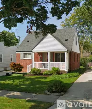 Main picture of 3158 Raymond Ave