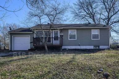 Main picture of 7601 E 49th Ter