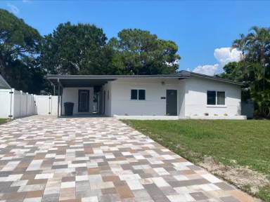 Main picture of 317 89th Ave NE